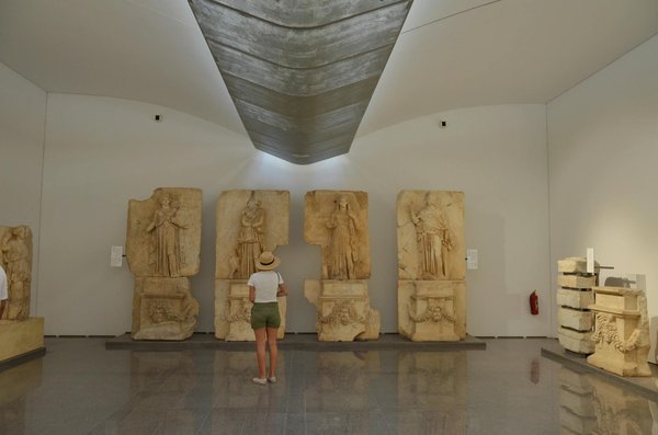 « Religion et politique en France : une frontière ténue ou bien distincte ? »